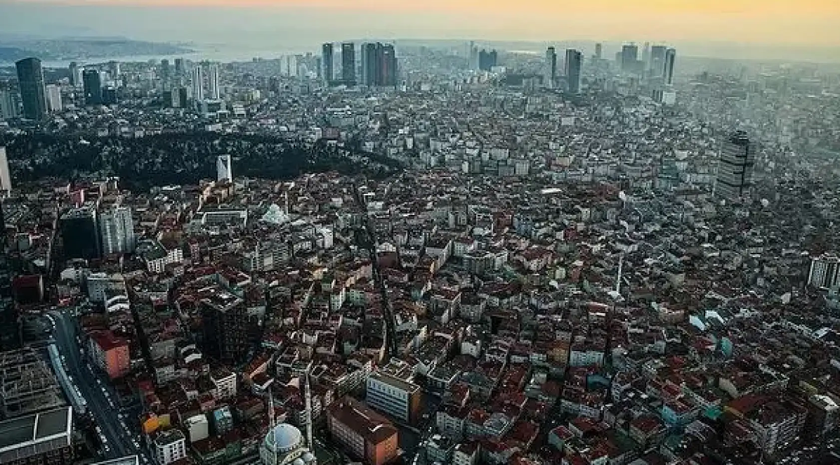 Yüksek kira fiyatları Merkez Bankası Başkanı'nı da vurdu, annesinin yanına yerleşmiş