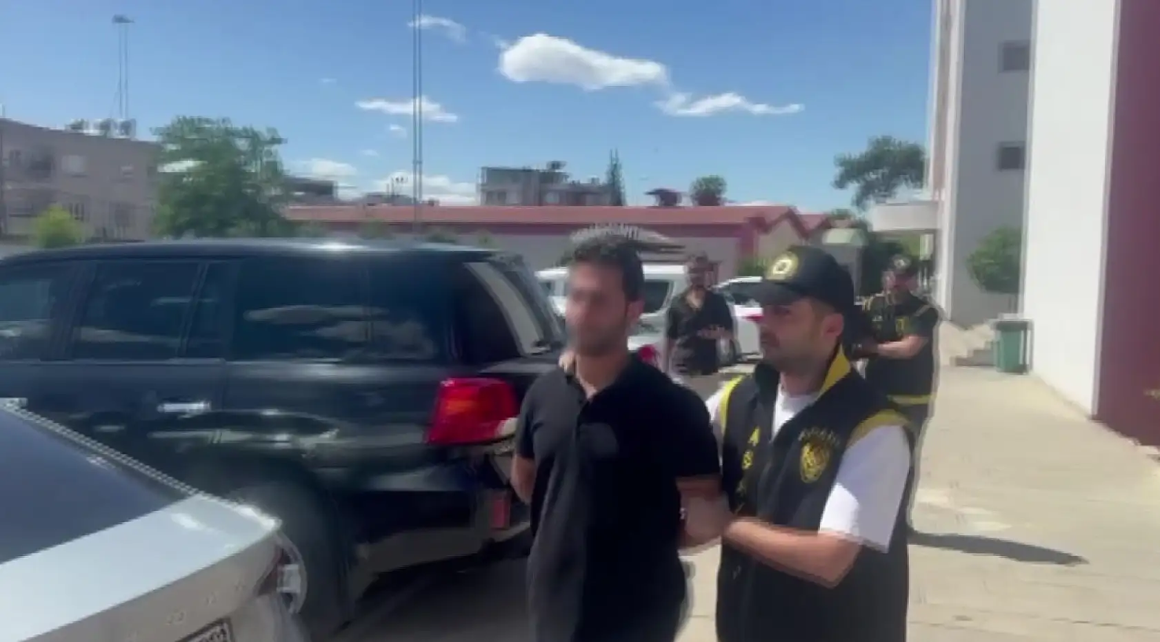 Gençlere işkence edip serbest kalmıştı, yaşlı bir adama da işkence edince tutuklandı