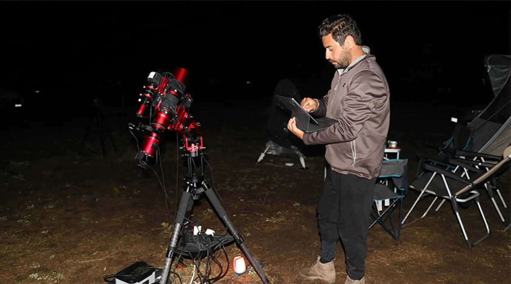 Bin 700 Rakımlı Topuklu Yaylası'nda Uzayın Derinliklerini Fotoğrafladılar