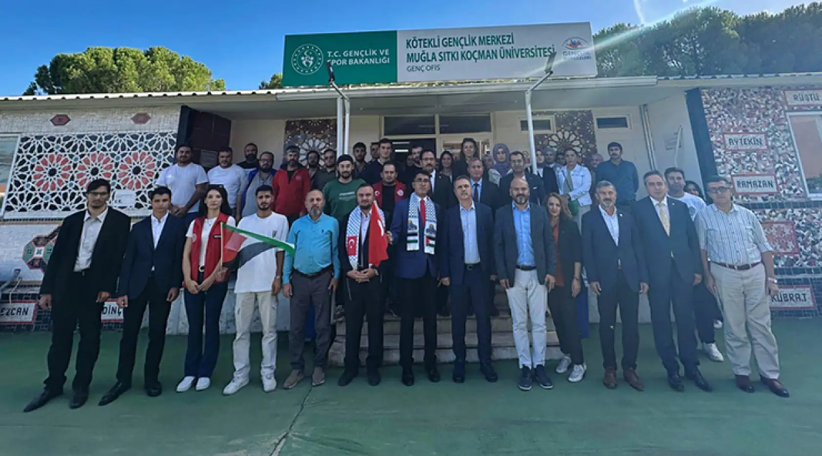 Muğla'da 'Direnişin Simgesi Gazze' yürüyüşü gerçekleştirildi