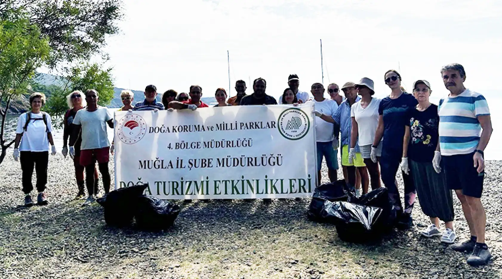 Datça Kovanlık Tabiat Parkı'nda doğa yürüyüşü ve çevre temizliği etkinliği düzenlendi