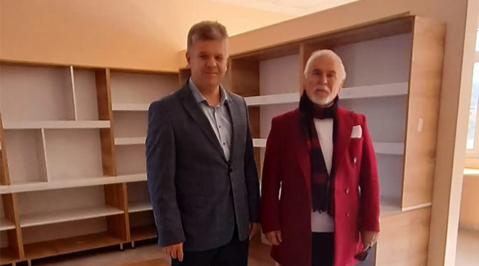 Fethiye Urartu Batu Çavdar Kütüphanesi'ne İstanbul'dan Kitap Bağışı