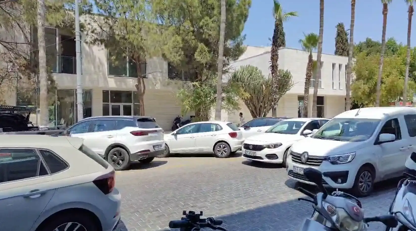 Fethiye'de Usulsüz Park, Trafiği Kilitliyor