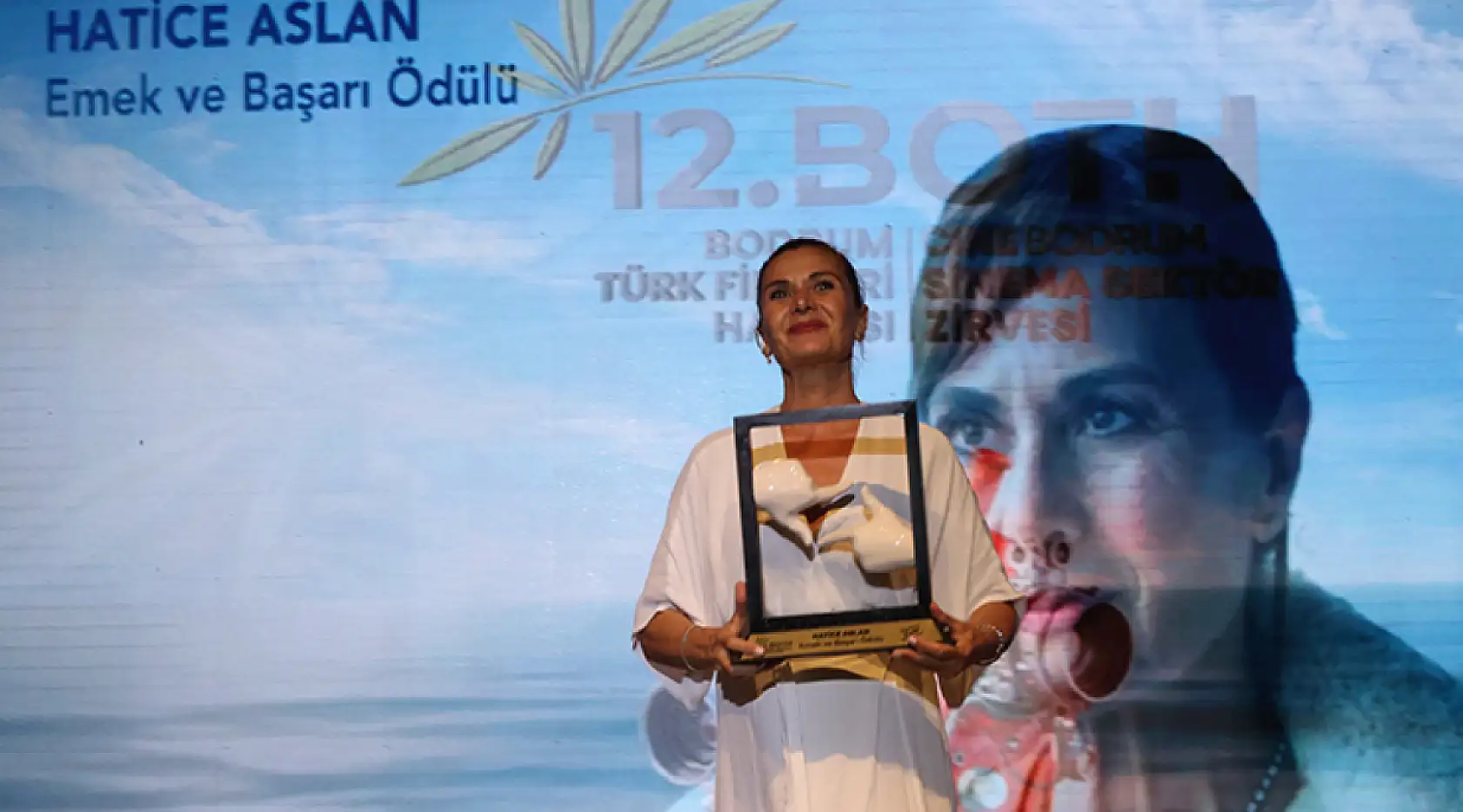 Bodrum Türk Filmleri Haftası, kortej ve ödül töreniyle başladı