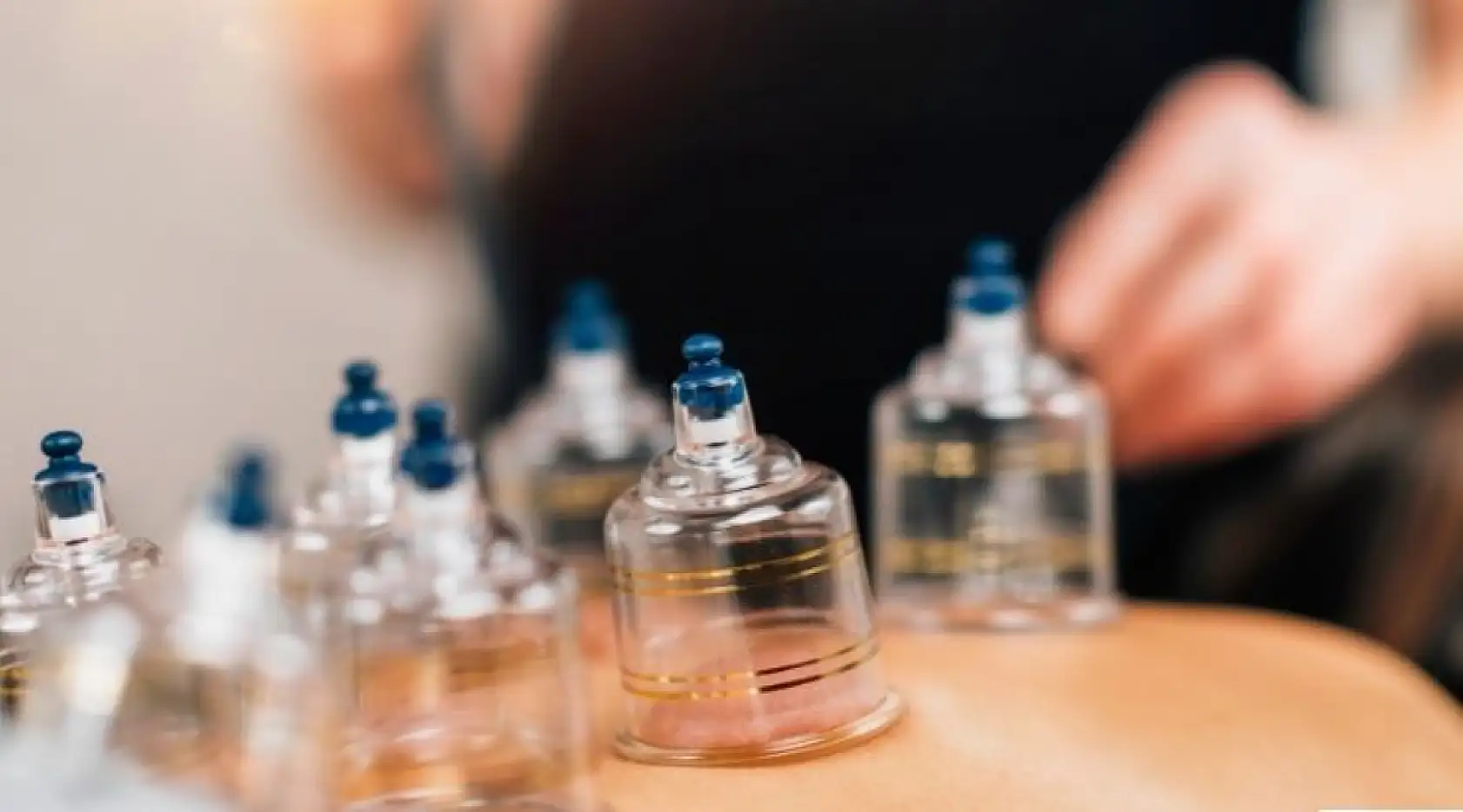 Muğla'da Merdiven altı hacamat ve sülük tedavisine operasyon