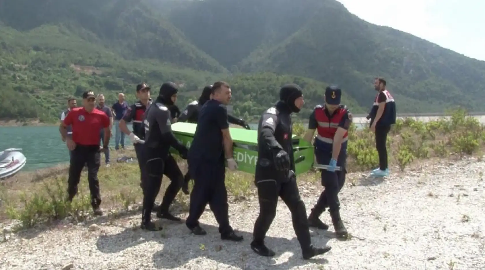 Rus turist, suyun 31 metre altında ölü bulundu