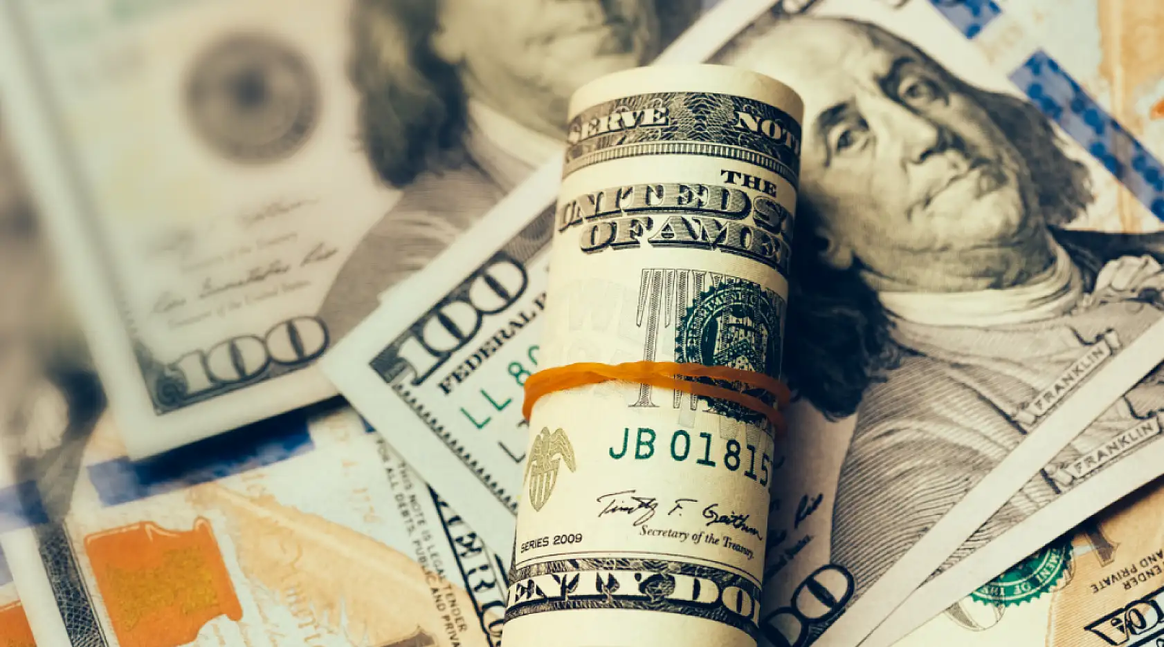 Dolarda tahminler değişti: İşte yıl sonu beklenen flaş rakam