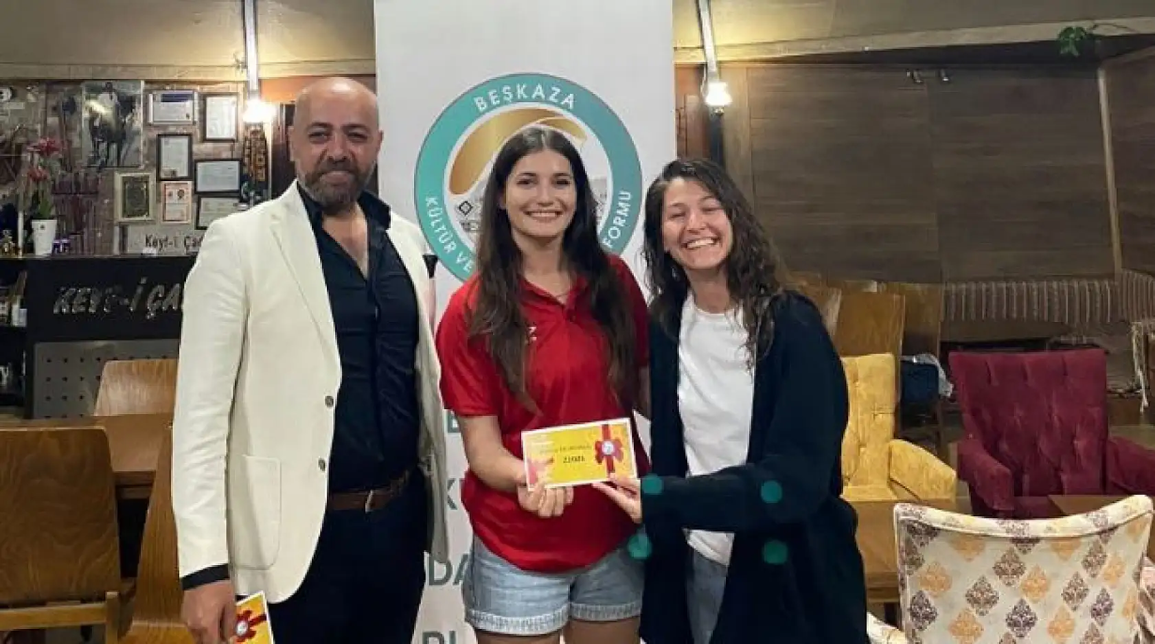 Beşkaza Platformu'nun Mayıs ayı konukları gençlerdi