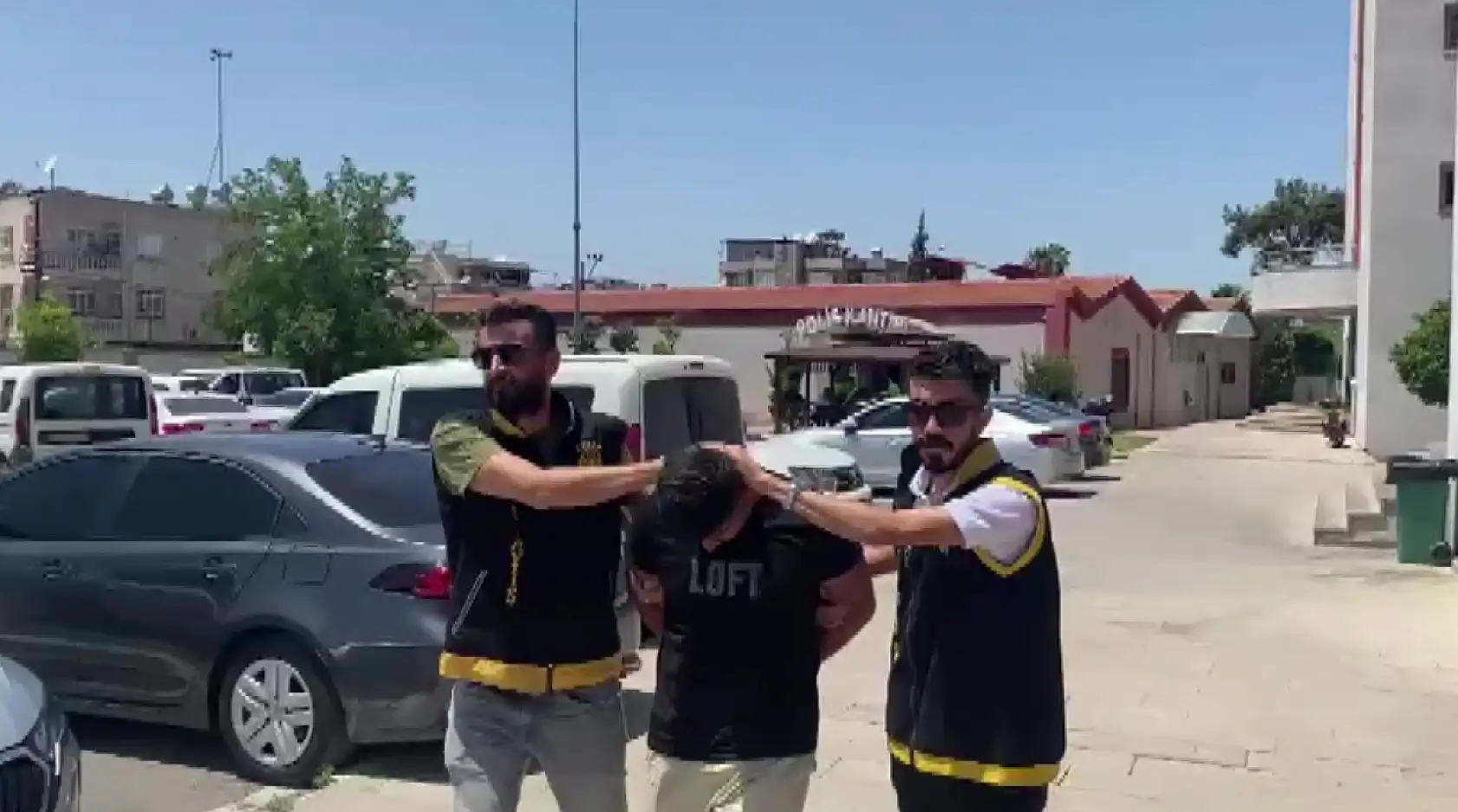 Gençlere işkence edip serbest kalmıştı, yaşlı bir adama da işkence edince tutuklandı