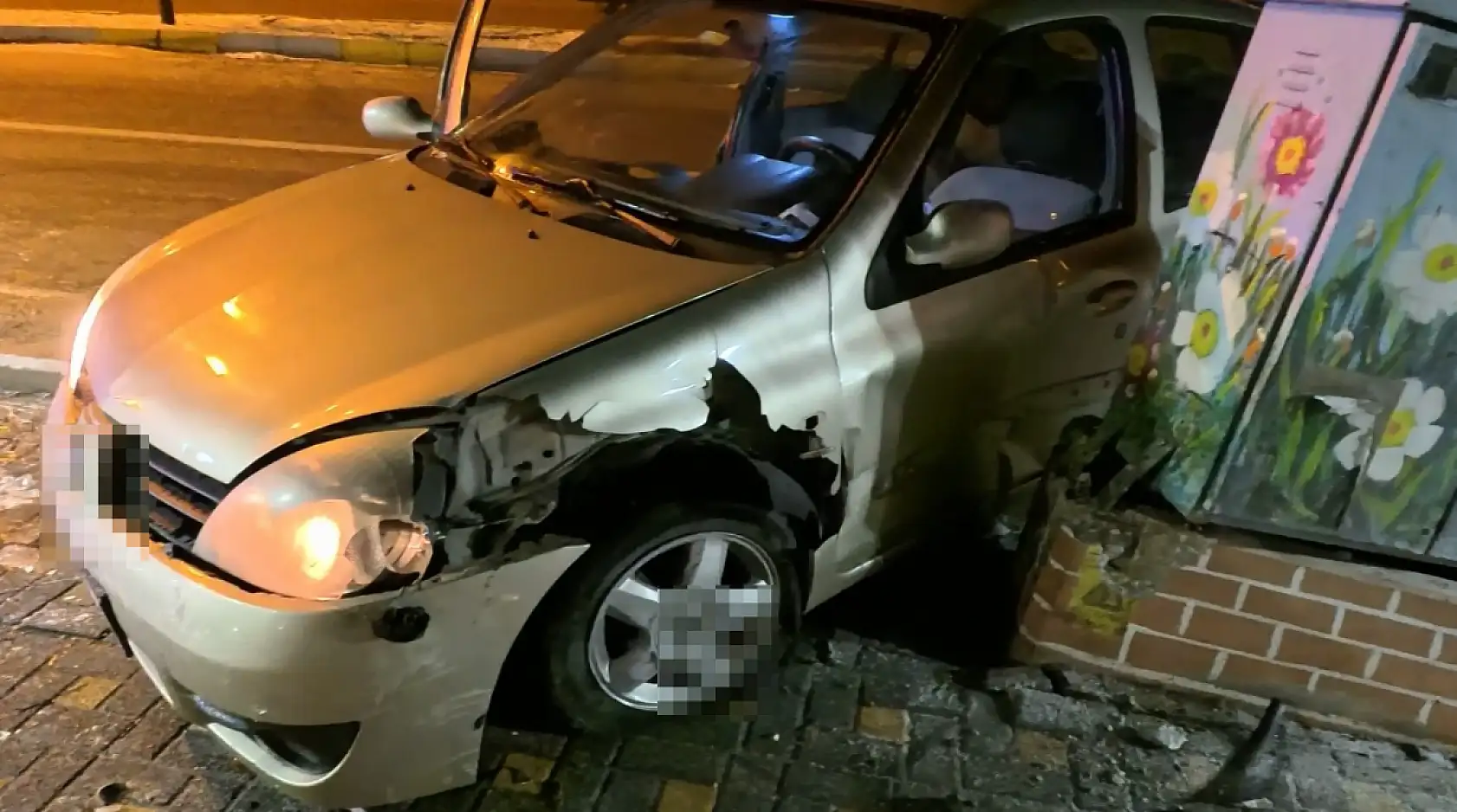 Alkollü şekilde direksiyon başına geçen genç kaza yaptı: 'İlk defa içtim, onda da kaza yaptım'