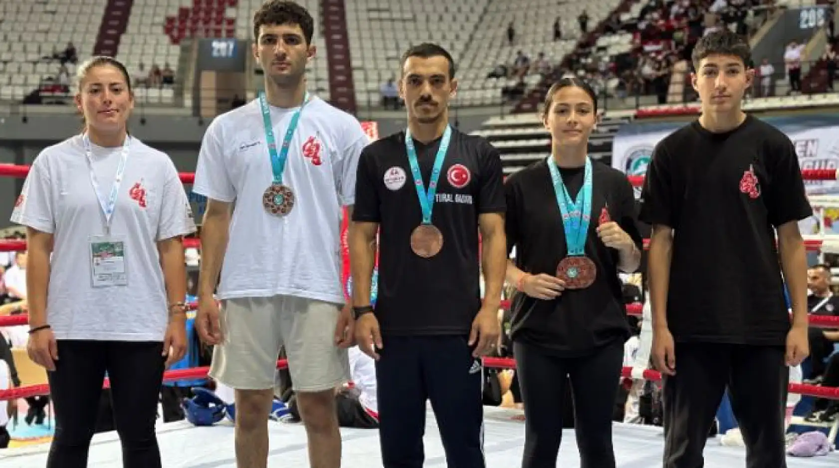 Fethiye Boks Okulu Dünya Kupası'nda göz doldurdu