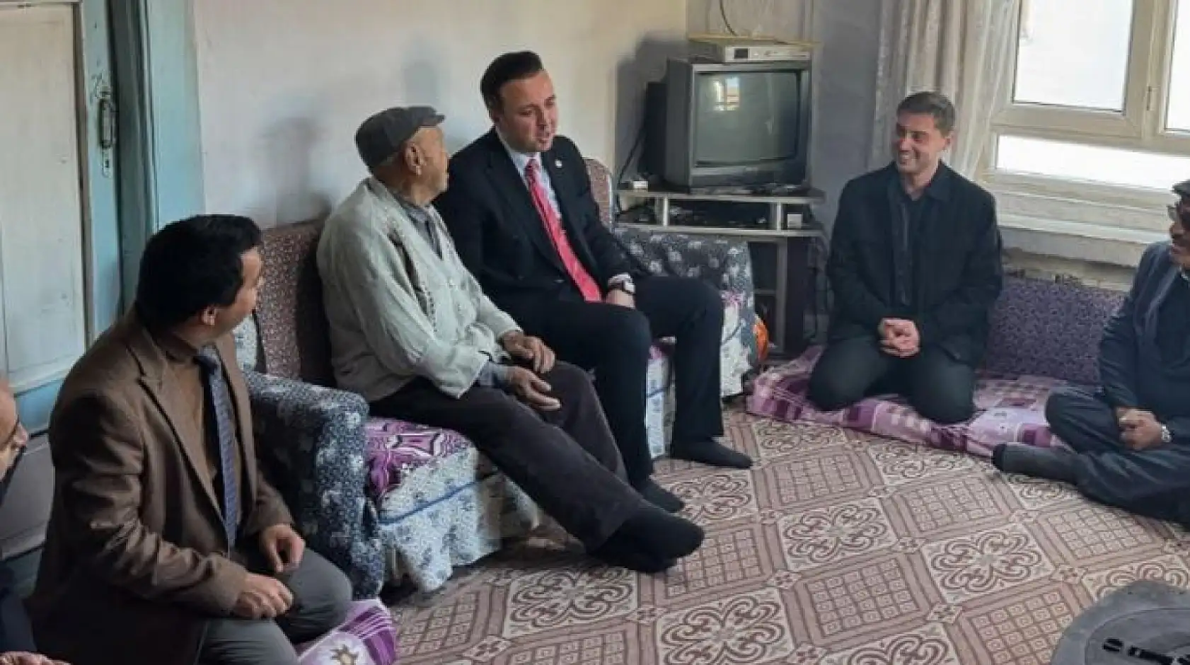 Kavaklıdere'nin 73 yıllık sevdası gençlere ışık tutuyor