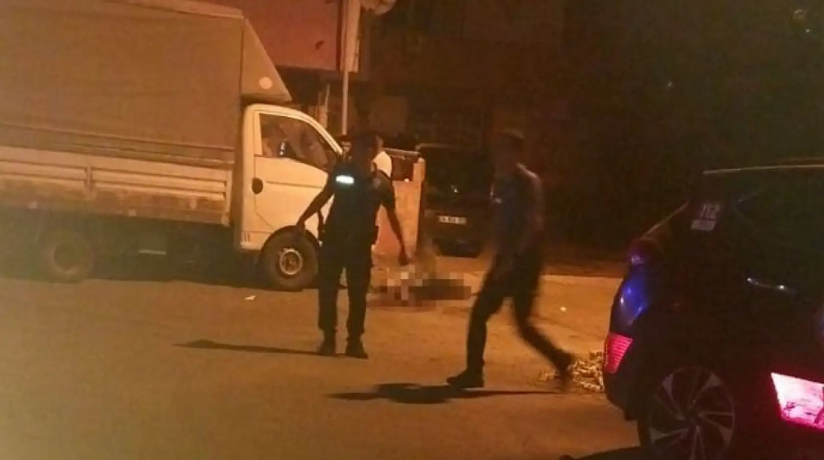 Kardeş kavgası kanlı bitti: 1 ölü, 1 yaralı