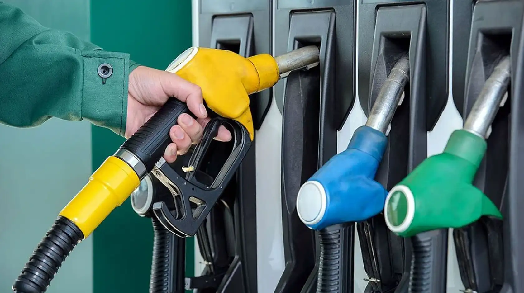 8 Temmuz akaryakıt fiyatları: Motorine zam geliyor! Dev zam yarın pompaya yansıyacak