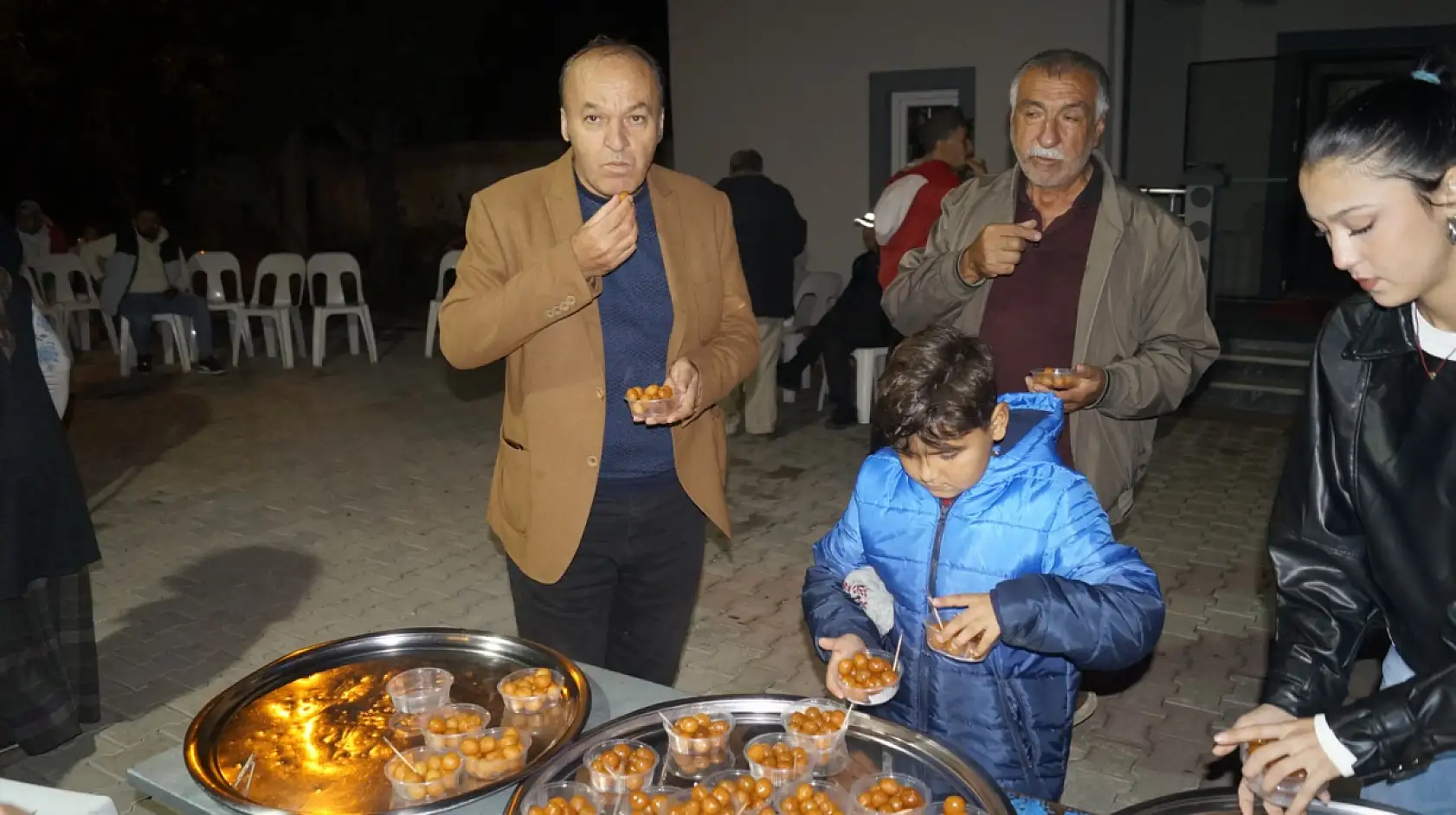 Fethiye Karaçulha Gönüllüleri Derneği'nden Lokma İkramı ve Mevlid-i Şerif