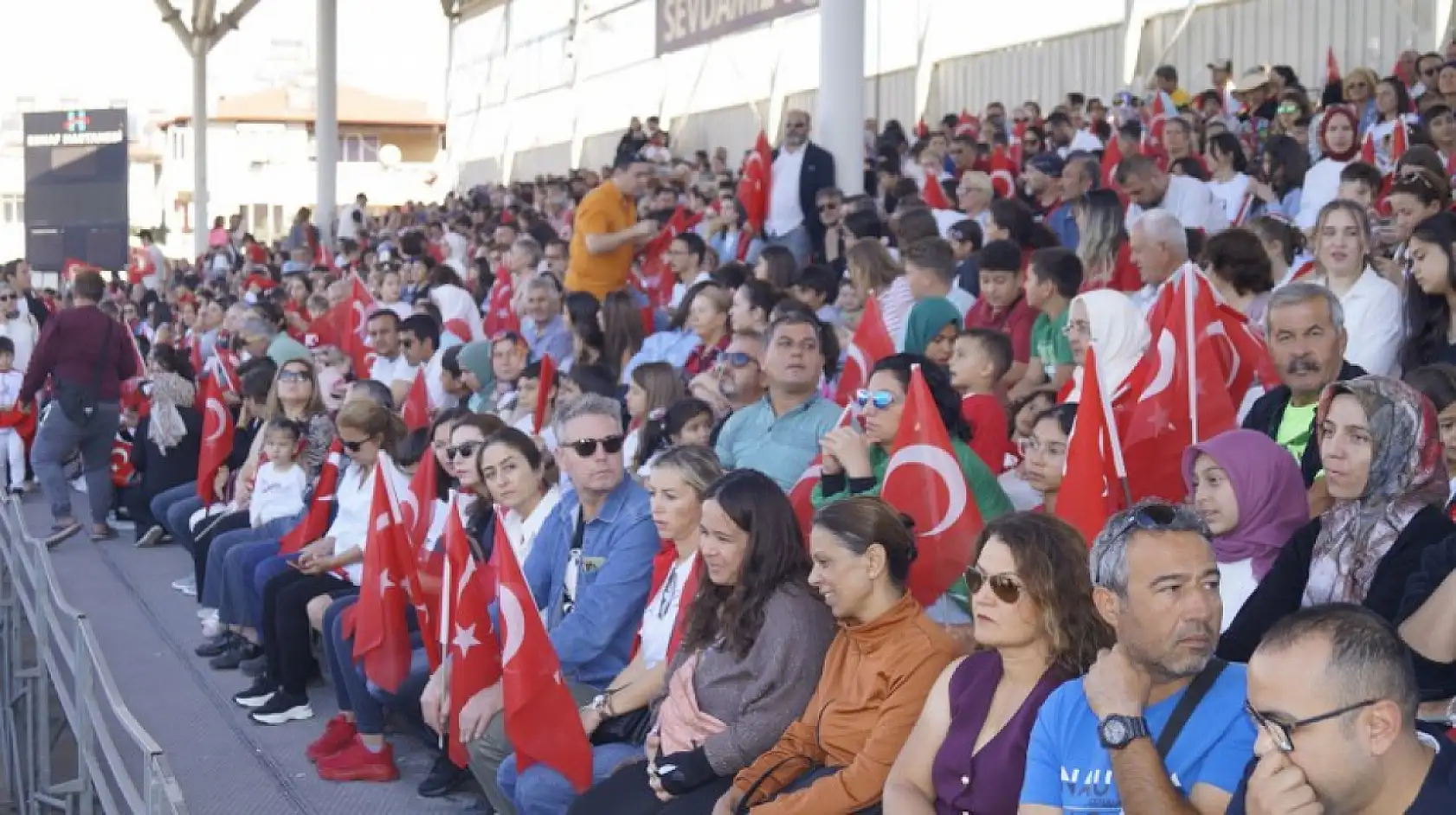 Fethiye'de coşkulu 29 Ekim kutlaması