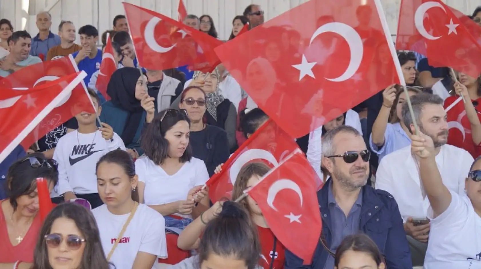 Fethiye'de coşkulu 29 Ekim kutlaması