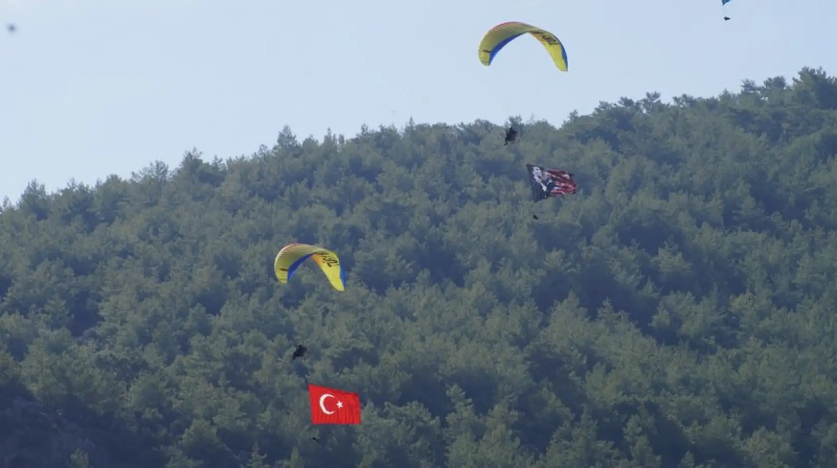 Fethiye'de coşkulu 29 Ekim kutlaması