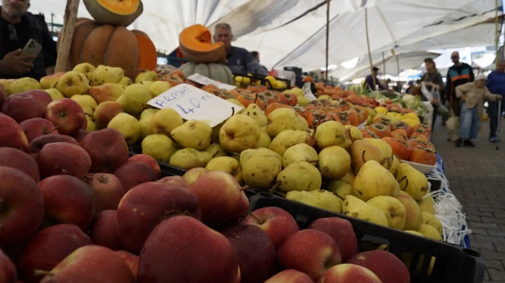 Fethiye Cuma Pazarı'nda Emekçi kadınlar yaşadıkları zorlukları anlattı