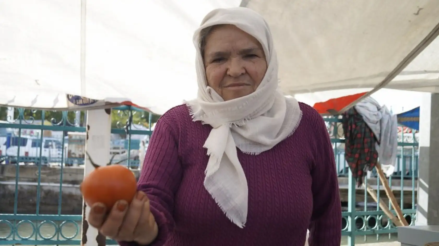 Fethiye Cuma Pazarı'nda Emekçi kadınlar yaşadıkları zorlukları anlattı