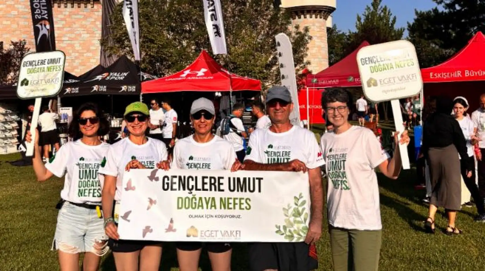 Muğla'dan katılan EGET, 'İyilik Peşinde Koş' organizasyonunda en çok bağış toplayan kurum oldu