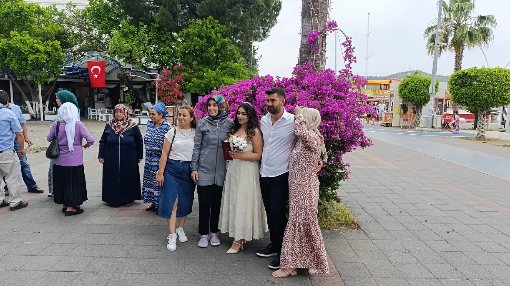 Fethiye'de 25.05.2025 yoğunluğu: 25 nikah aynı gün kıyıldı