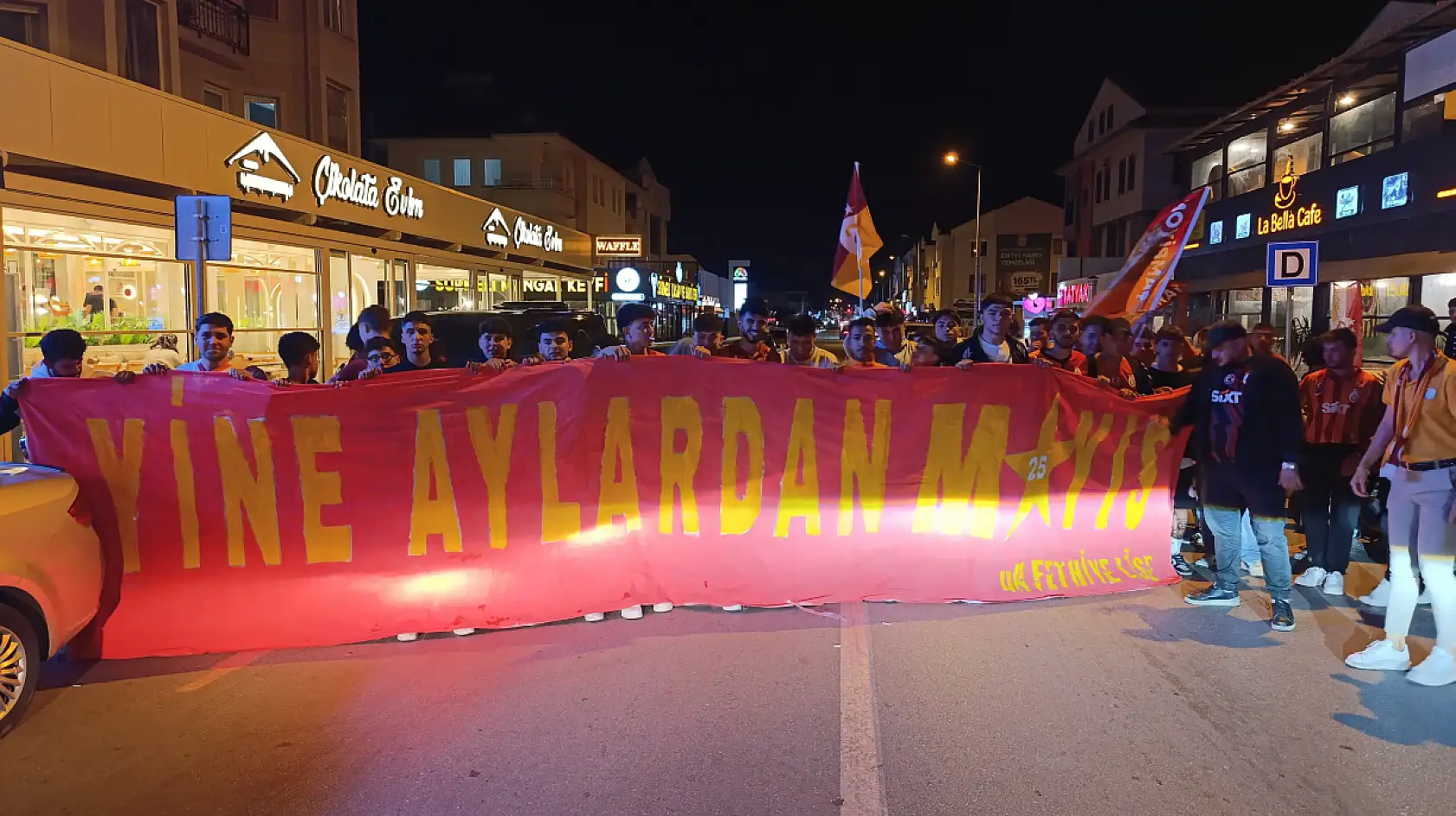 Galatasaray Ziraat Türkiye Kupası'nı Kazandı, Fethiye'de Coşkulu Kutlama