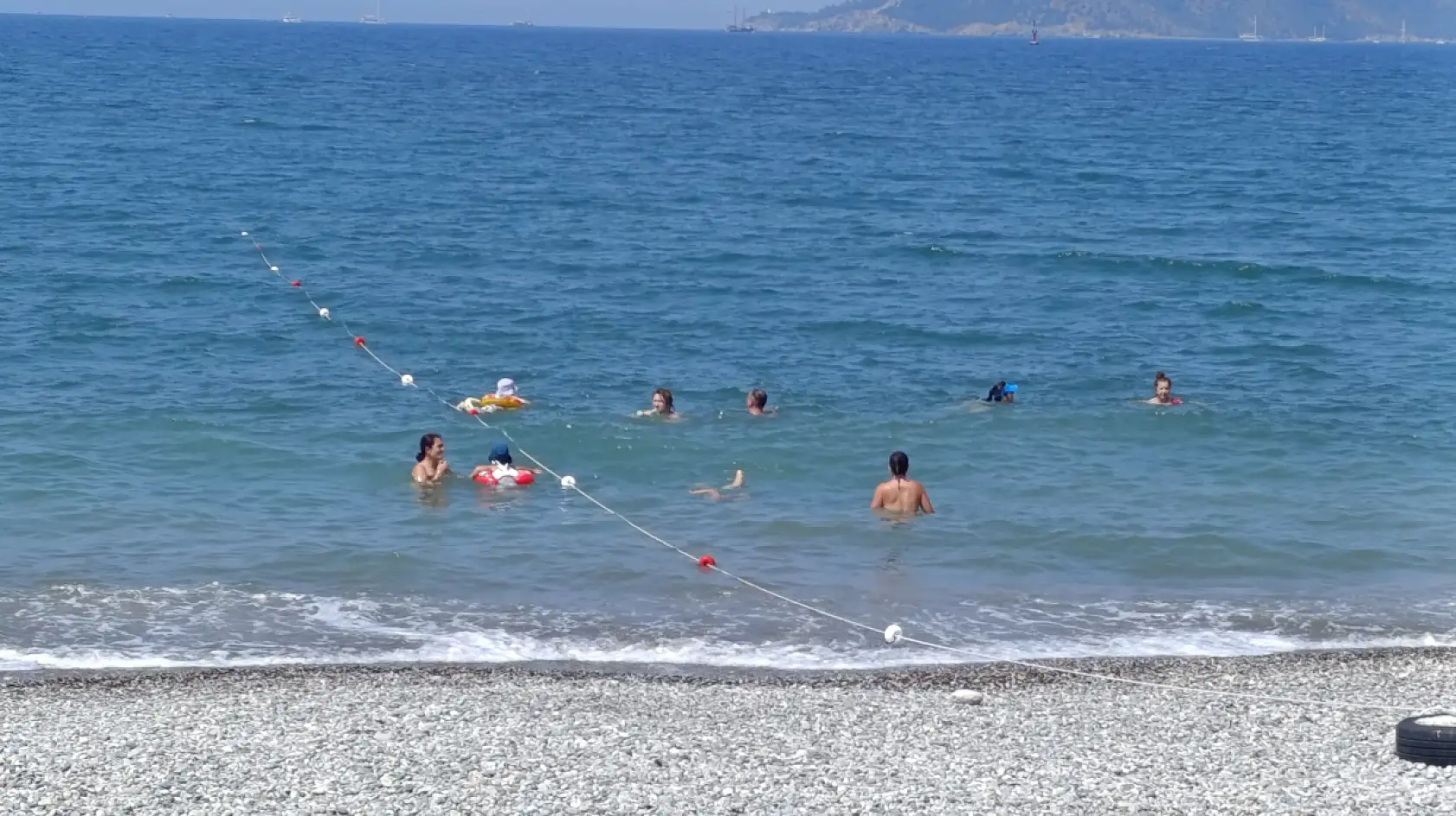 Çalış Plajı'nda güne serin bir başlangıç