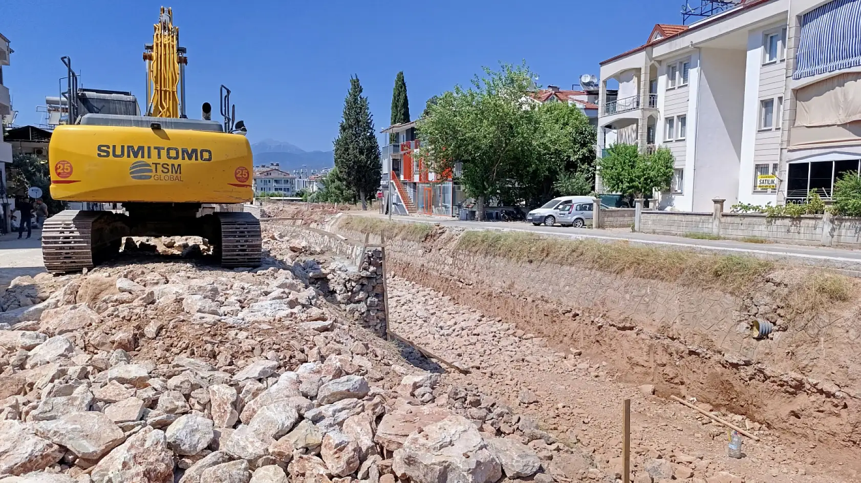 Fethiye'de dere ıslah çalışmaları esnafı etkiliyor