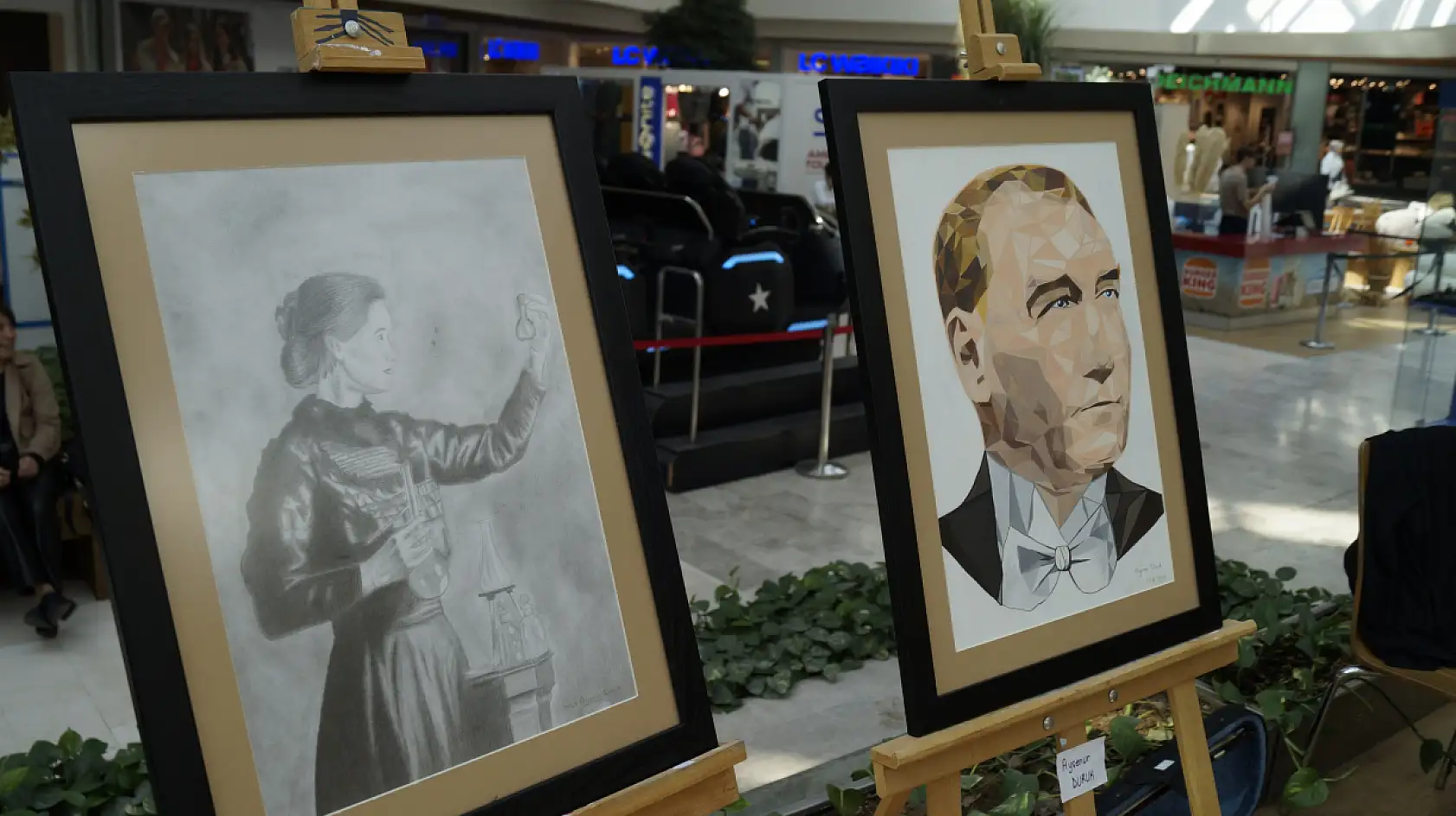 Fethiye Belediye Fen Lisesi Öğrencilerinden 'Kadınların İzinde' Resim Sergisi