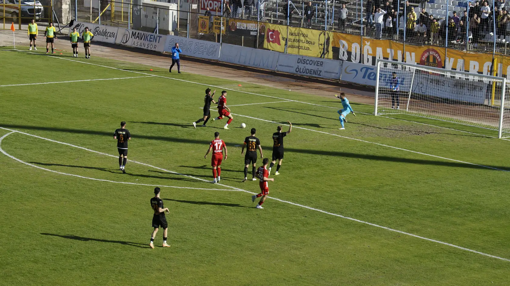 Fethiyespor'da Dinçel, 'İç Saha Avantajını Kullanıp İskenderunspor'u Mağlup Etmek İstiyoruz'