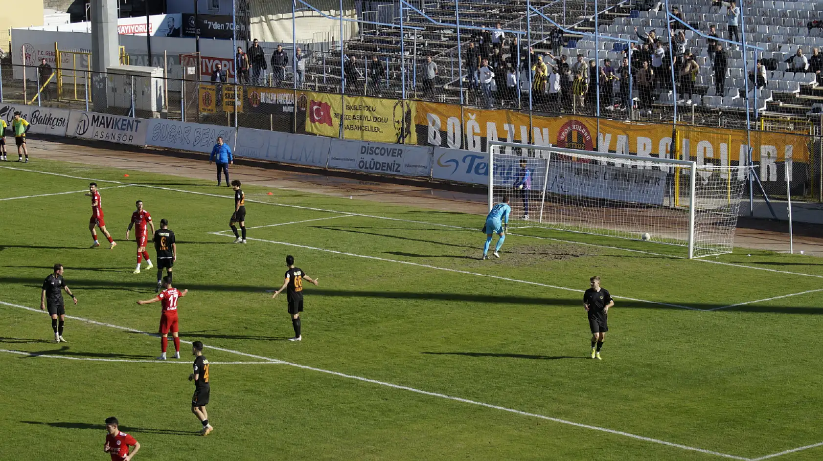 Fethiyespor'da Dinçel, 'İç Saha Avantajını Kullanıp İskenderunspor'u Mağlup Etmek İstiyoruz'