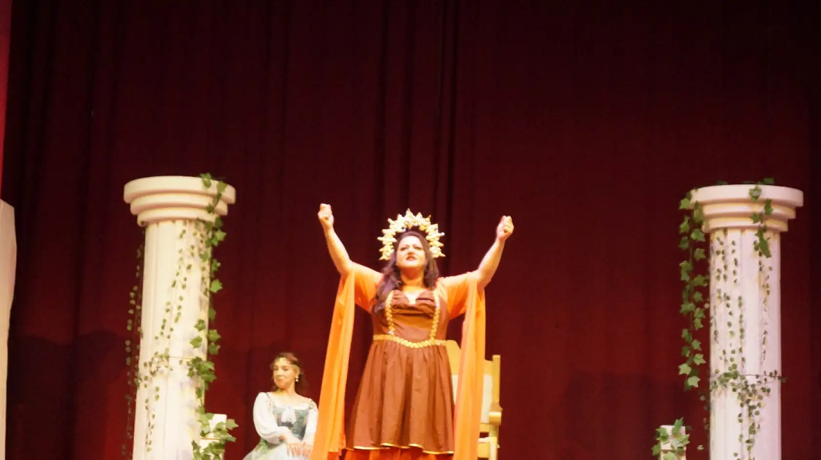 'Aşk Grevi' Fethiye'de seyircisiyle buluştu