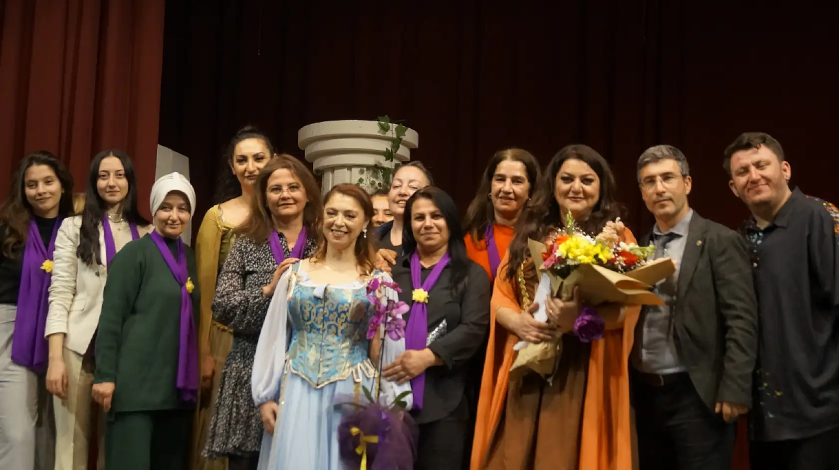 'Aşk Grevi' Fethiye'de seyircisiyle buluştu