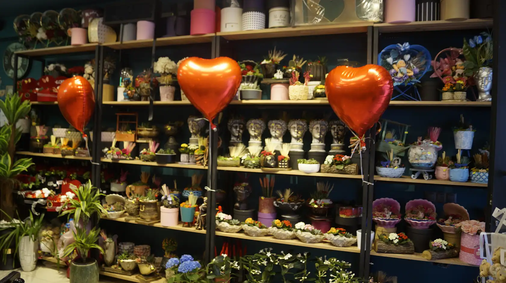 Fethiye'de bayramın ilk gününde çiçek satışlarında anormal artış