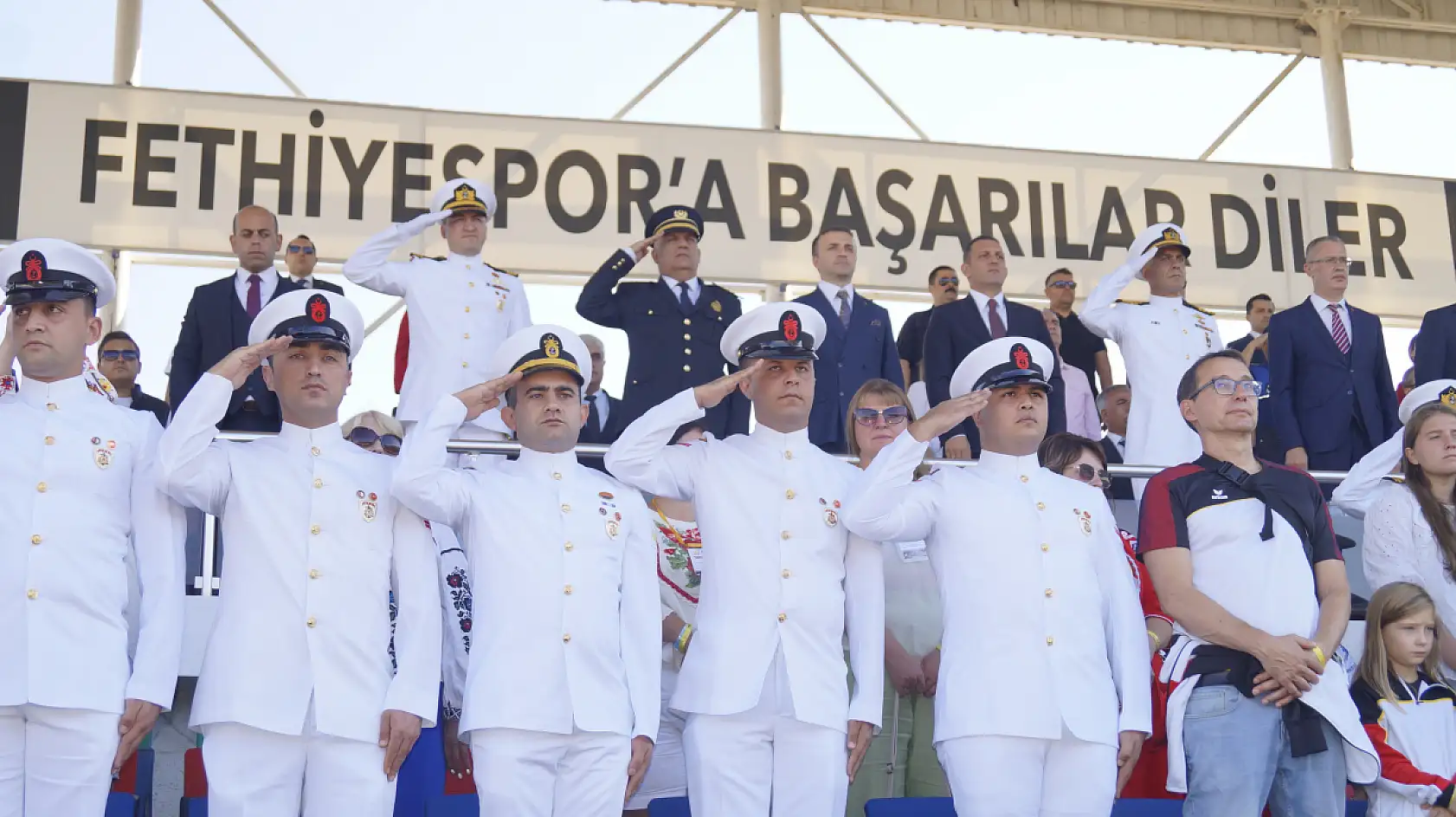 Fethiye'de coşkulu 29 Ekim kutlaması