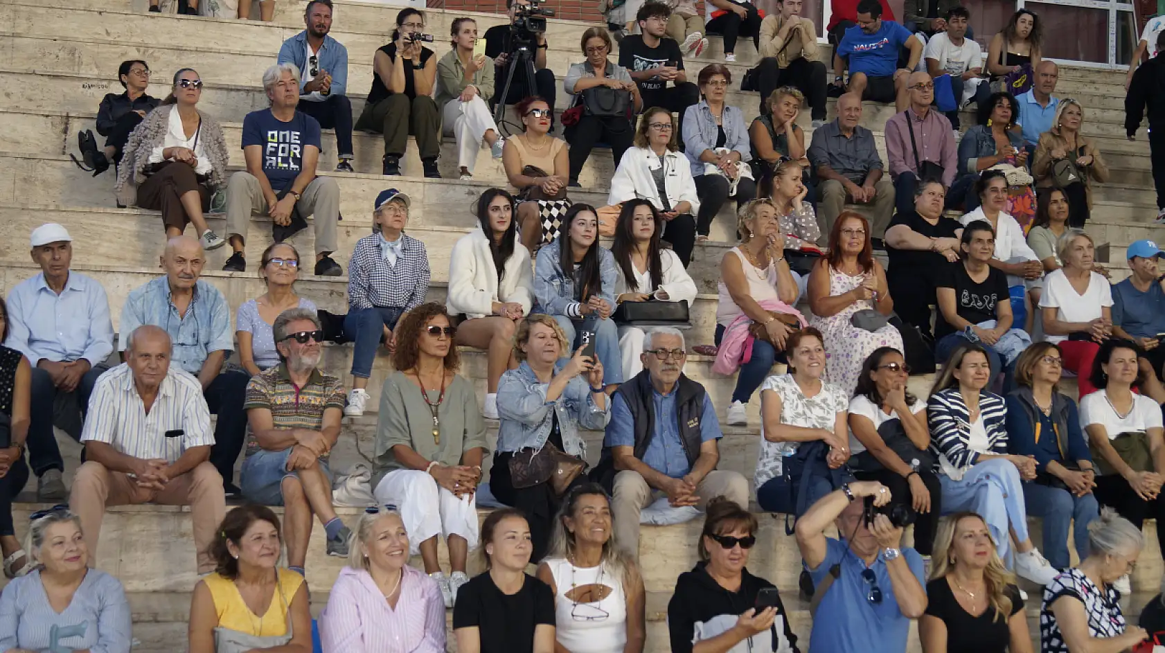 Fethiye EGE-SEN Sanat Derneği'nden 'Her Telden Merhaba' Etkinliği