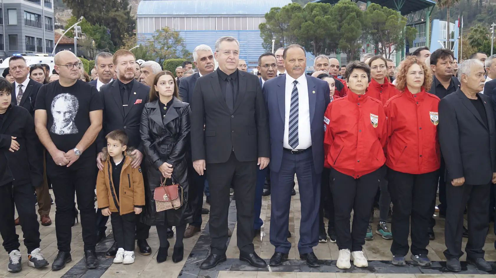 Fethiye'de 10 Kasım Atatürk'ü anma töreni yoğun katılımla gerçekleşti
