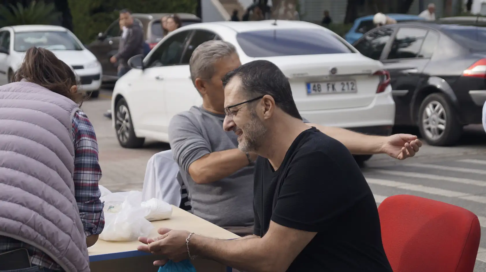 Fethiye Kaymakamı Ertaş, Ücretsiz Kan Şekeri Ölçümüne Katılım Sağladı