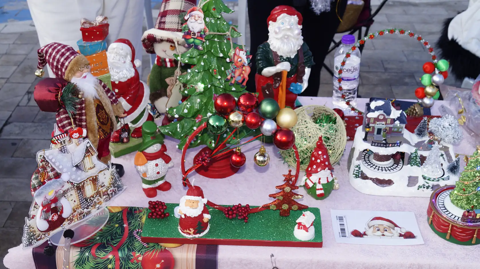 Fethiye Beşkaza Meydanı'nda 'Yeni Yıl Pazarı' Coşkusu