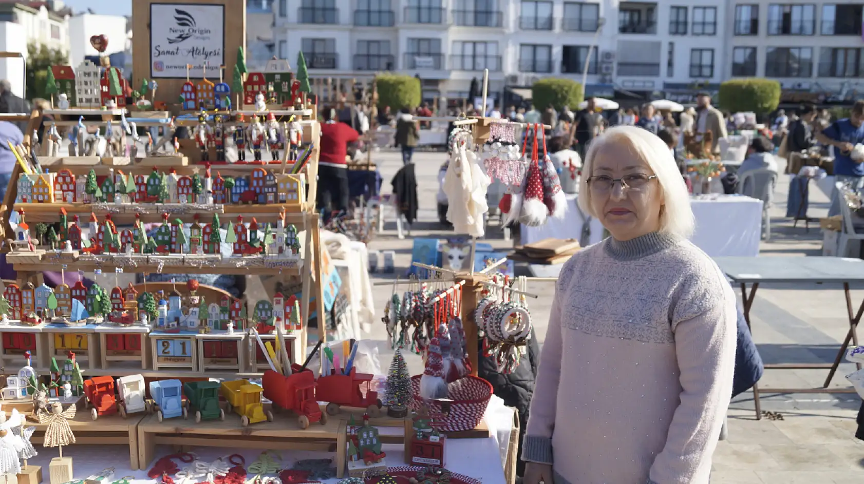Fethiye Beşkaza Meydanı'nda 'Yeni Yıl Pazarı' Coşkusu