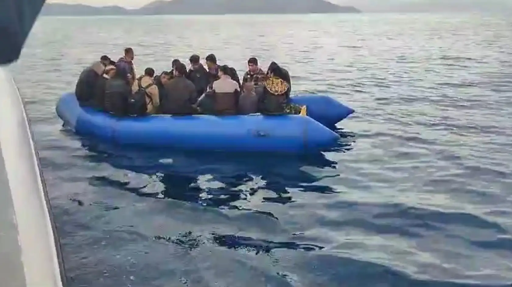 Türk Sahil Güvenlik ekiplerce göçmenler kurtarıldı