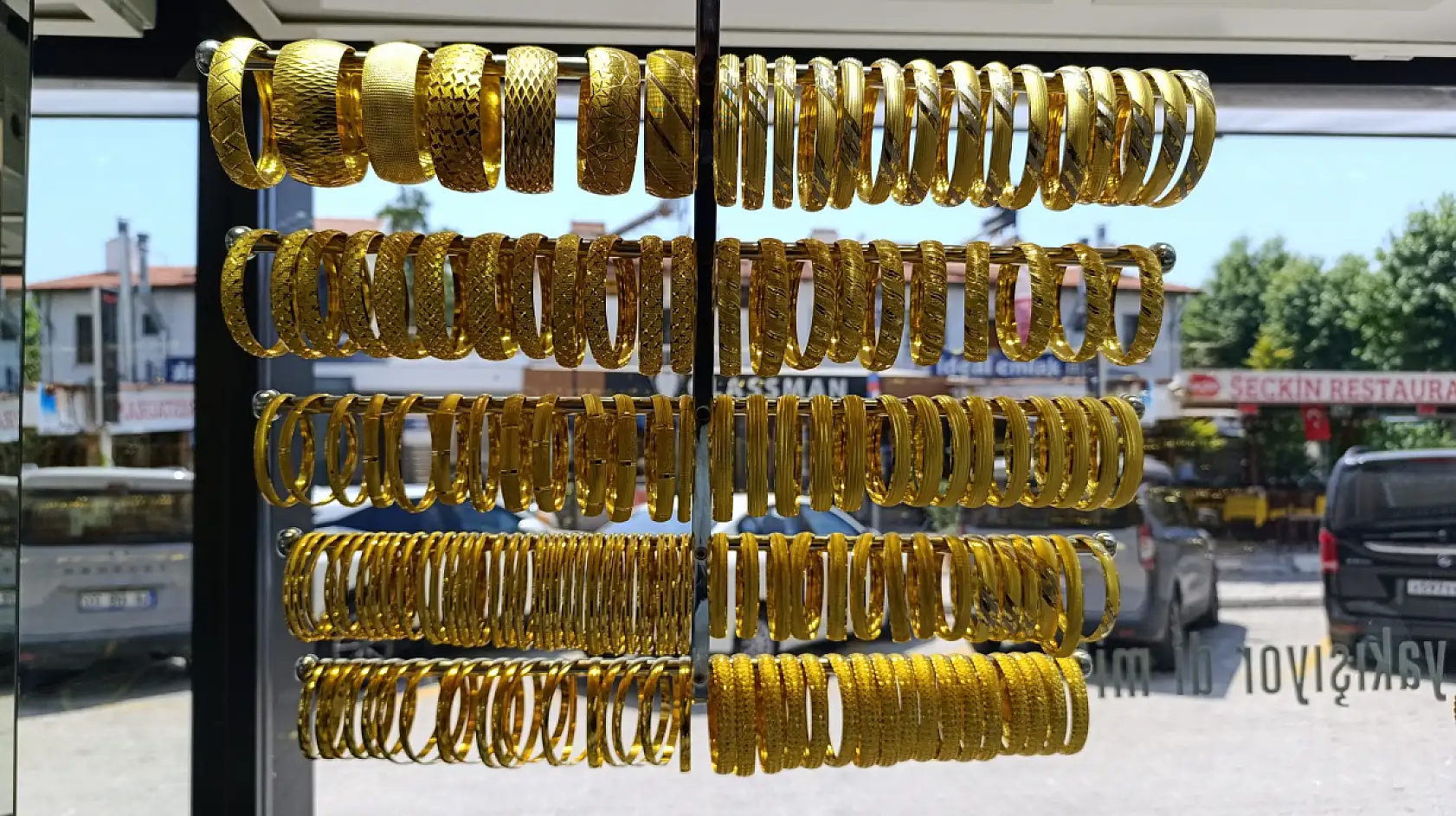 Fethiye Kuyumculuk'tan Salih Ulutürk: 'Altında Yaz Sonuna Doğru Hızlı Yükseliş Bekliyorum'