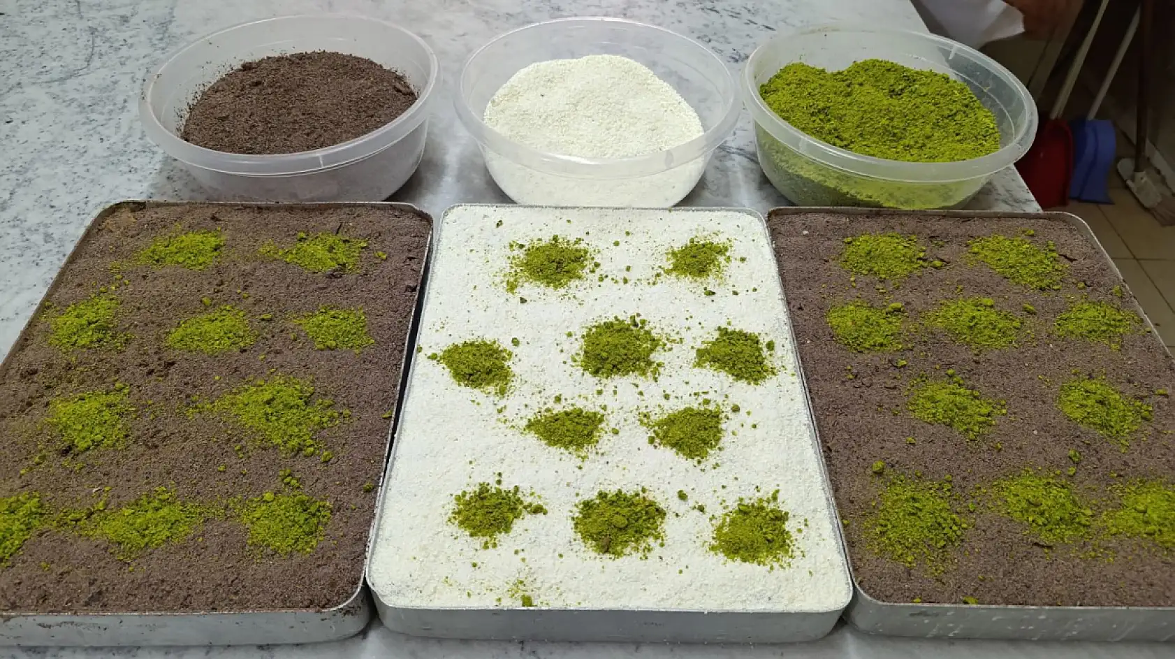 Fethiye'ye Soğuk Baklavayı İlk Getirenlerden Anteplioğlu Tatlı Dünyası, Lezzetiyle Yine Fark Yaratıyor