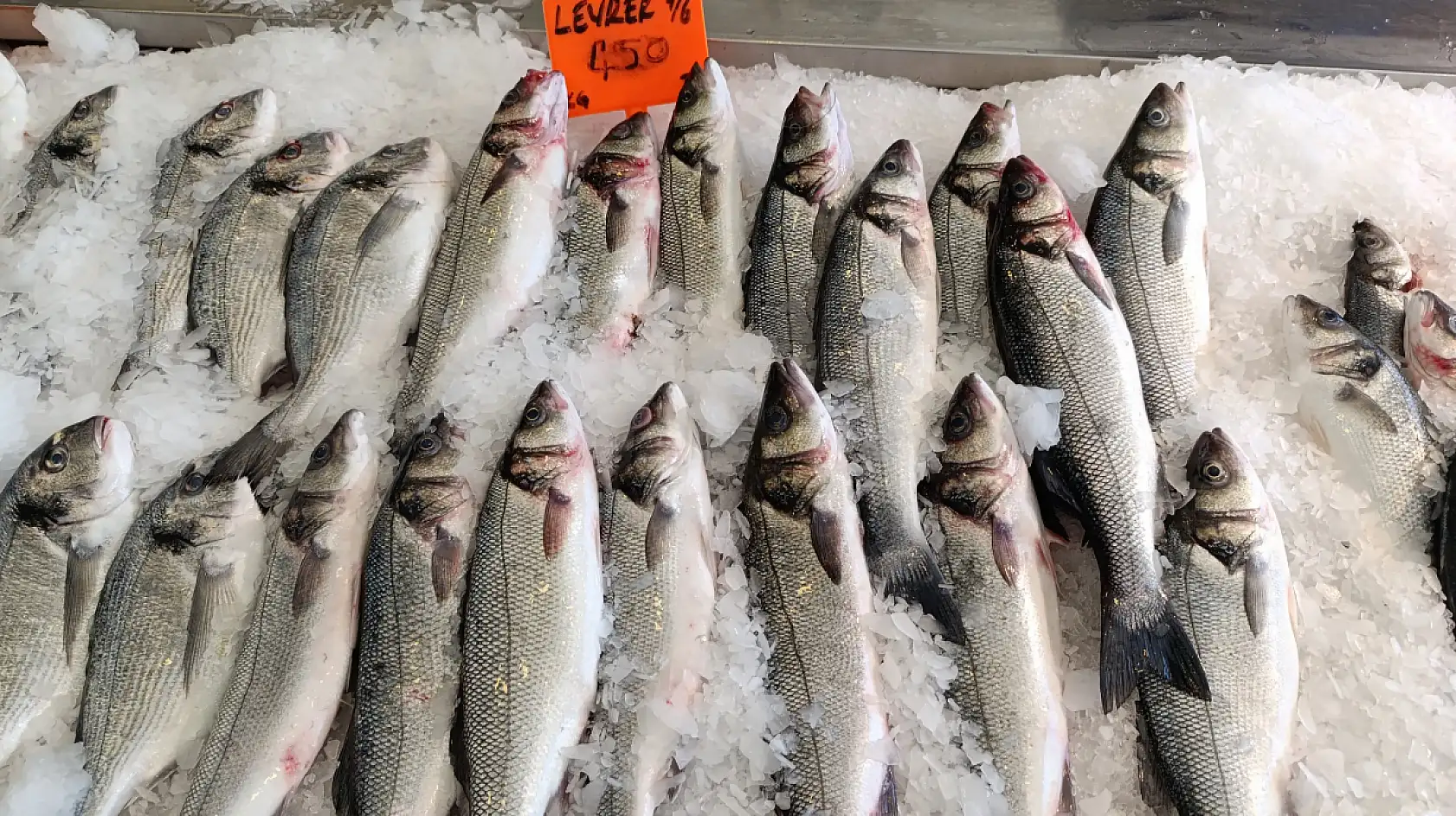 Fethiye'de yaz sezonu başladı 'Doğan Seafood'dan yaz balıkları'