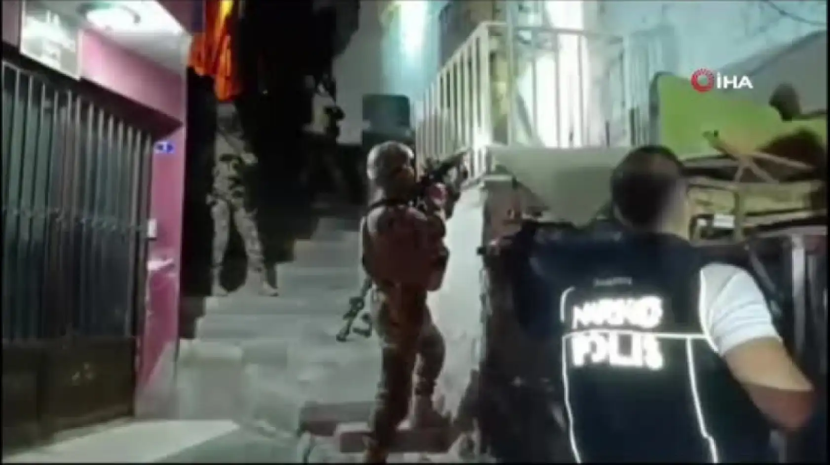 Muğla Dahil 70 İlde Dev Uyuşturucu Operasyonu: 940 Şüpheli Yakalandı