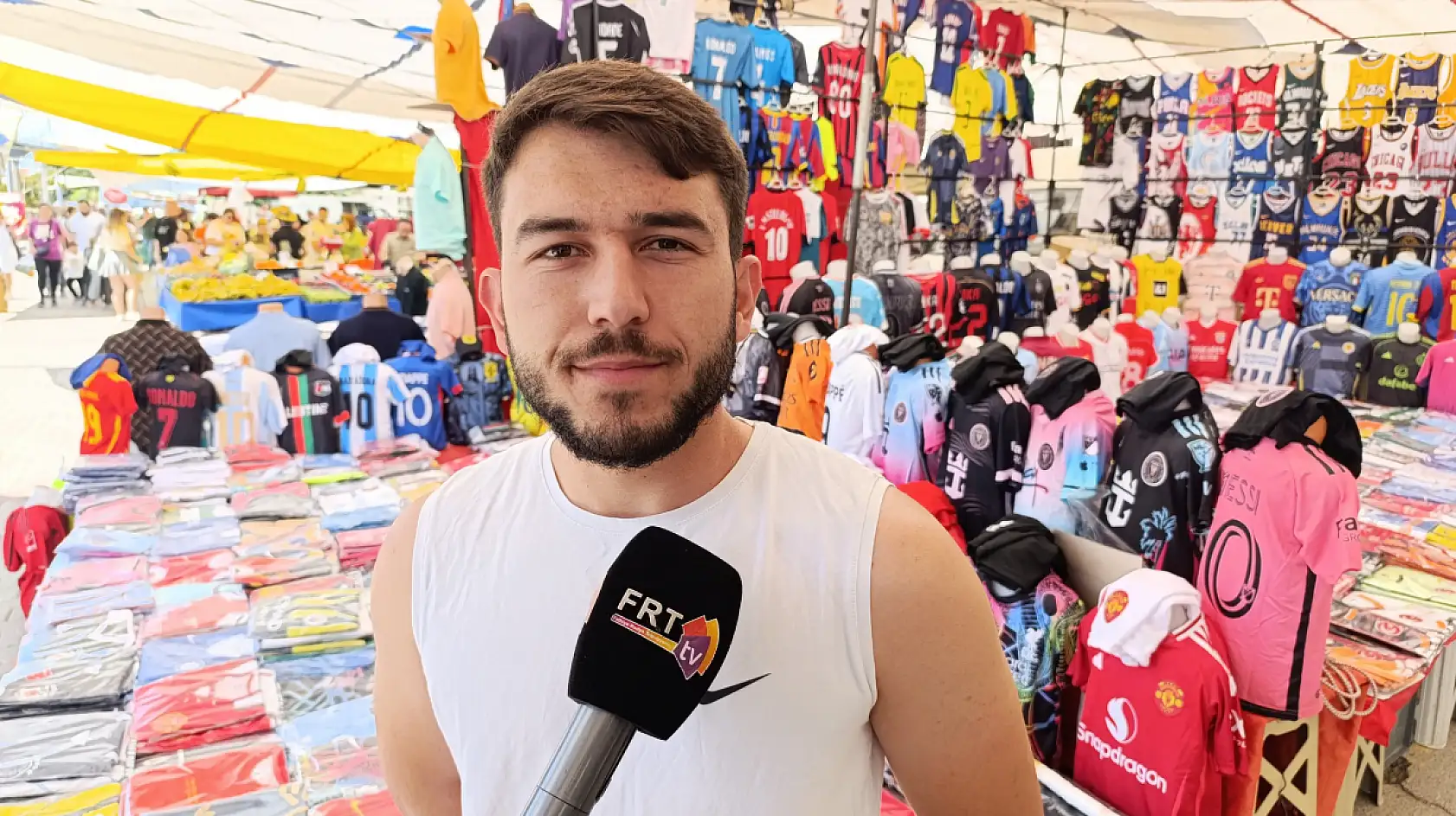 Fethiye'de renkli pazar günü