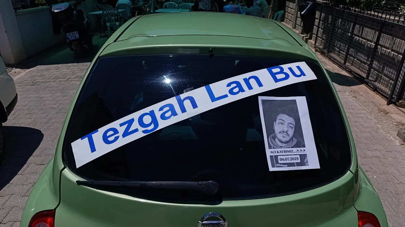 Fethiye'de düğün konvoyuna esprili dokunuş