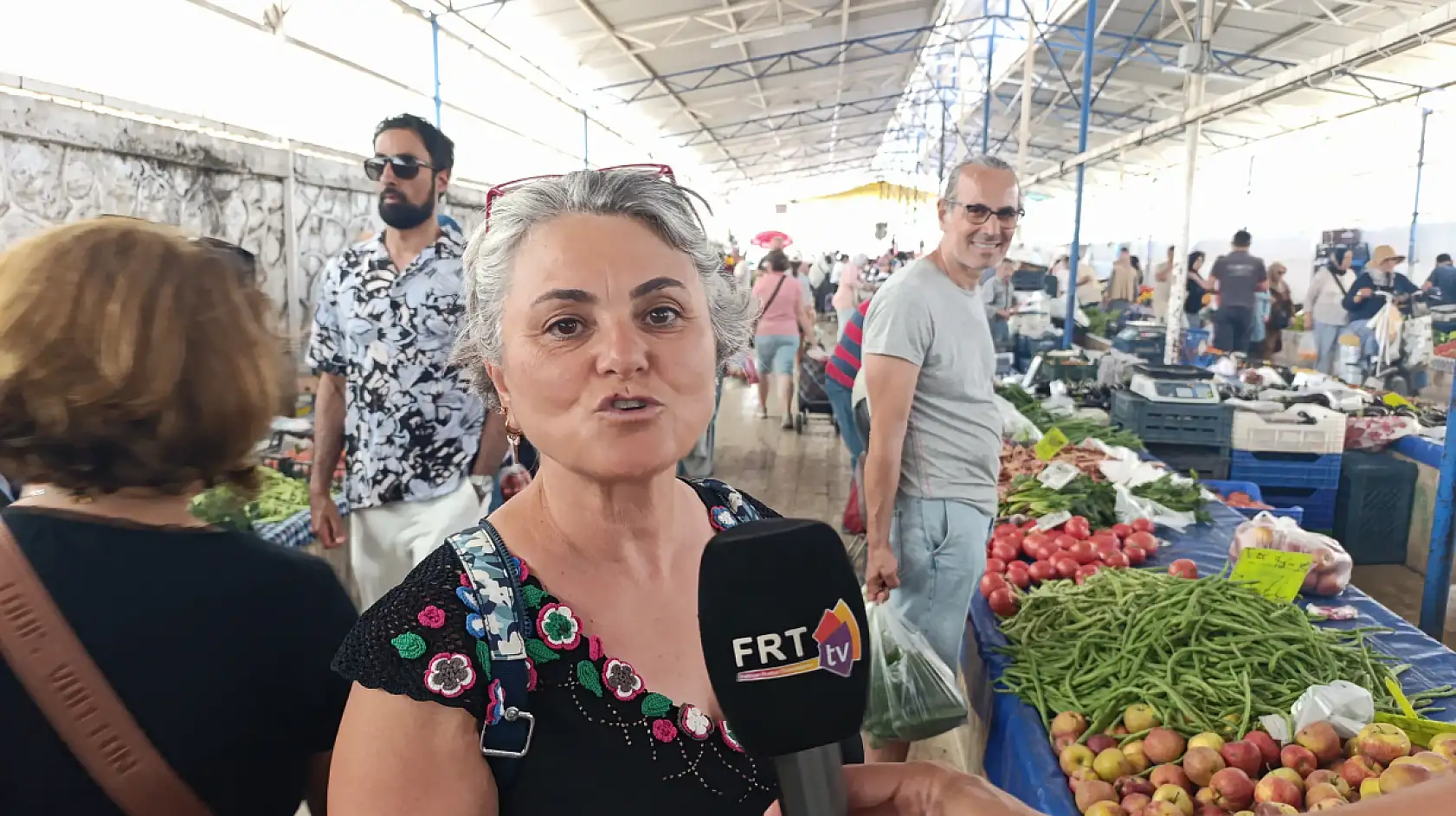 Fethiye Salı Pazarı'nda bayram yoğunluğu