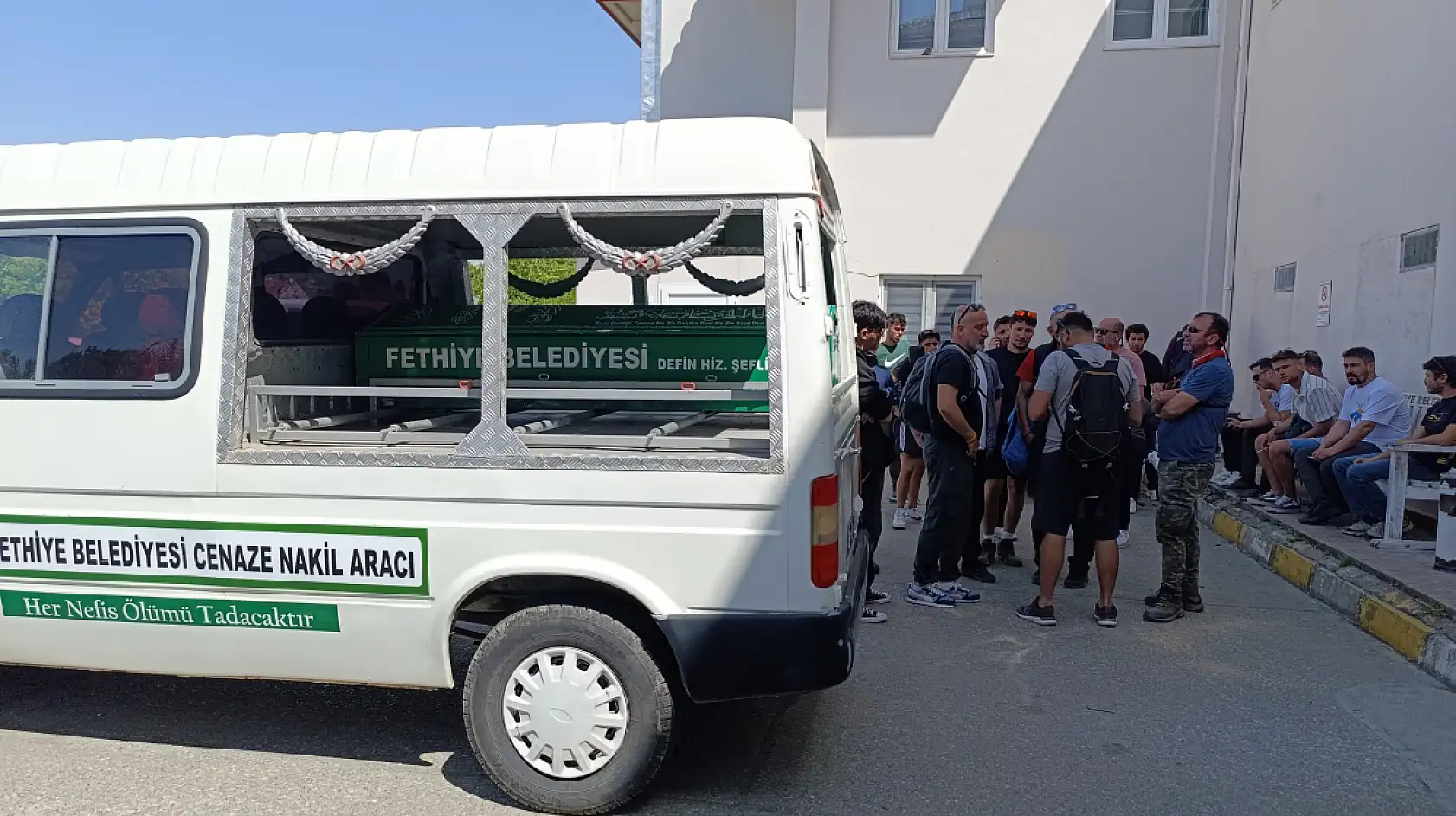 Fethiye Babadağ'da Paraşüt Kazasında Hayatını Kaybedenlerin Cenazeleri Hastaneye Getirildi